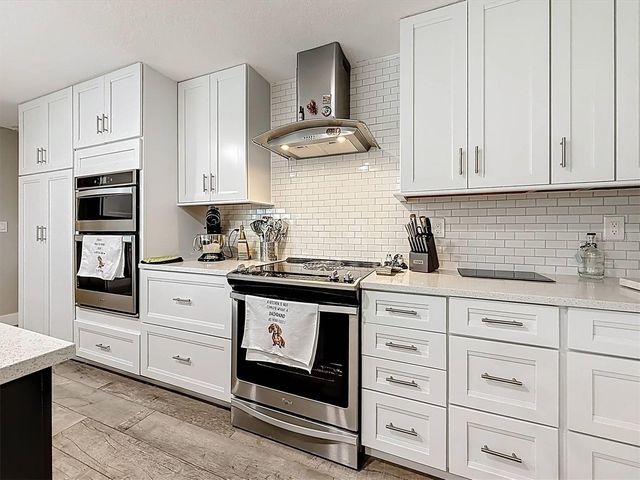 3828 48TH AVENUE S, St Petersburg, FL 33711