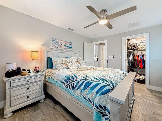 3828 48TH AVENUE S, St Petersburg, FL 33711