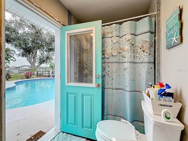 3828 48TH AVENUE S, St Petersburg, FL 33711