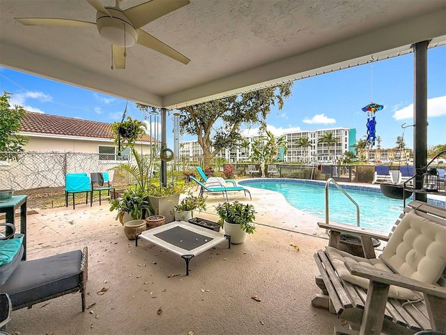 3828 48TH AVENUE S, St Petersburg, FL 33711