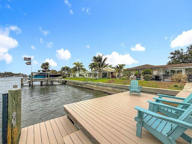 3828 48TH AVENUE S, St Petersburg, FL 33711