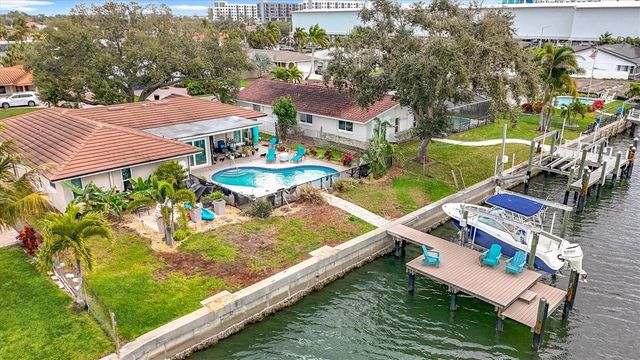 3828 48TH AVENUE S, St Petersburg, FL 33711