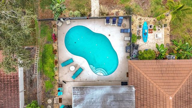 3828 48TH AVENUE S, St Petersburg, FL 33711