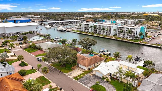 3828 48TH AVENUE S, St Petersburg, FL 33711