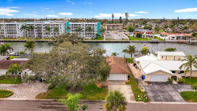 3828 48TH AVENUE S, St Petersburg, FL 33711