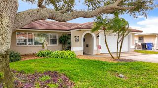 3828 48TH AVENUE S, St Petersburg, FL 33711