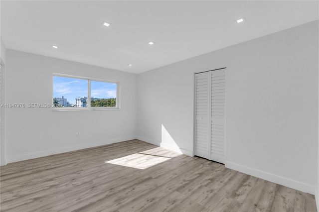 7925 Carlyle Ave 402, Miami Beach, FL 33141