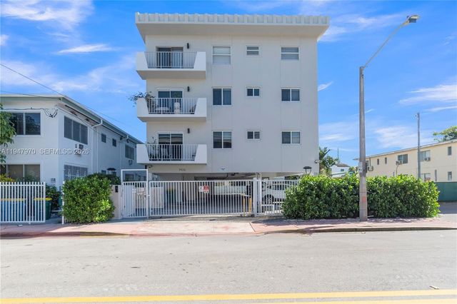 7925 Carlyle Ave 402, Miami Beach, FL 33141