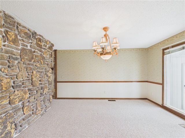 9 Ridgewell Lane, Bella Vista, AR 72715