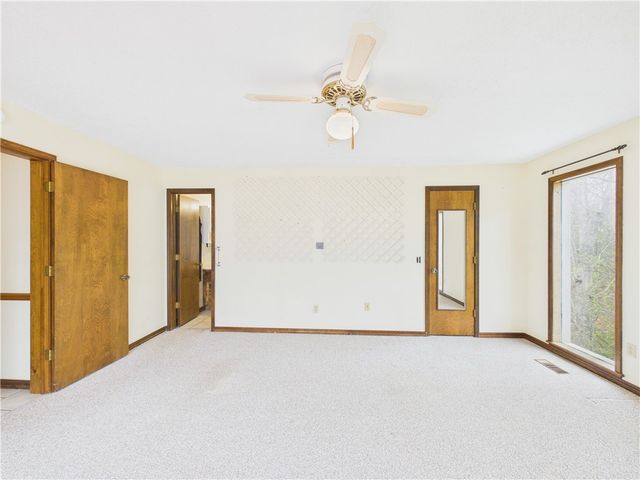 9 Ridgewell Lane, Bella Vista, AR 72715