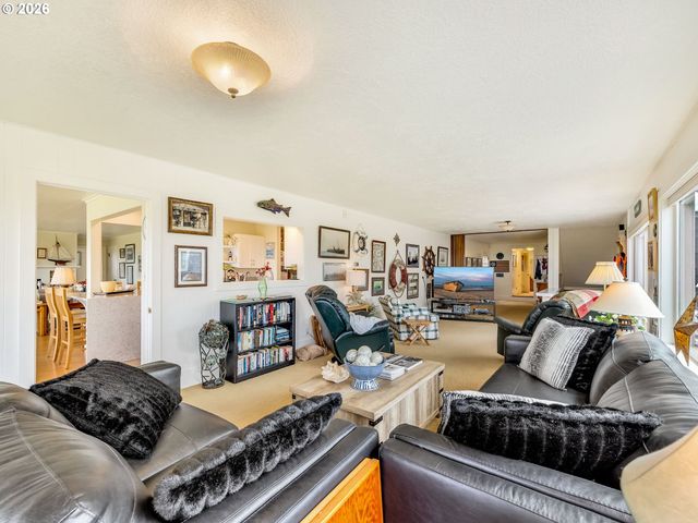 1768 N OCEAN Ave, Gearhart, OR 97138