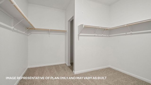 181 MUSTANG LAKE CIR, Buda, TX 78610
