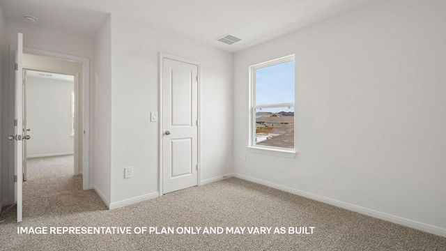 181 MUSTANG LAKE CIR, Buda, TX 78610