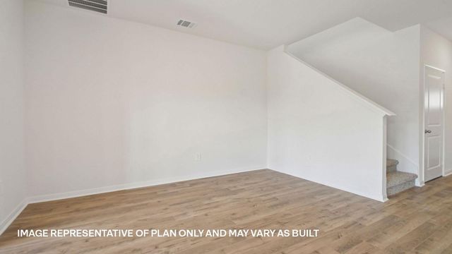 181 MUSTANG LAKE CIR, Buda, TX 78610