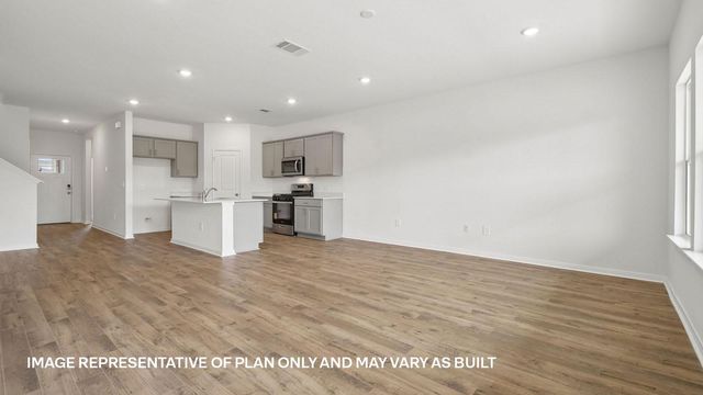 181 MUSTANG LAKE CIR, Buda, TX 78610