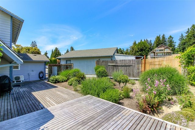 25421 99th Avenue Ct E, Graham, WA 98338