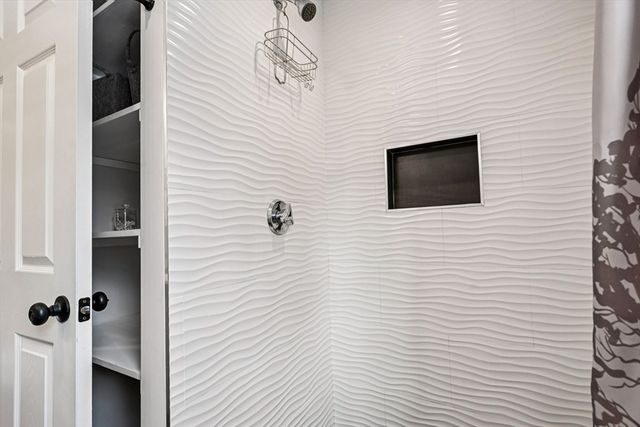 265 Manning St, Hudson, MA 01749