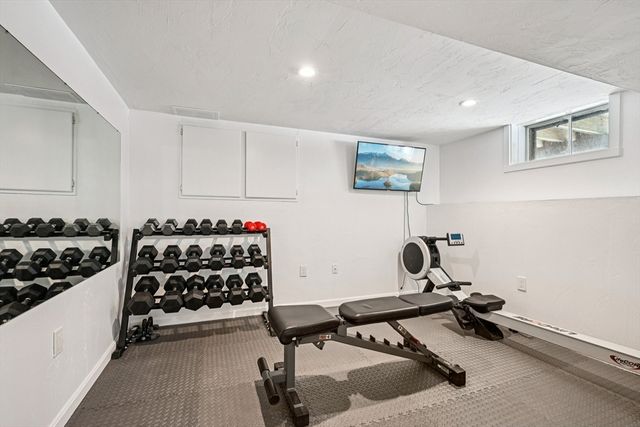 265 Manning St, Hudson, MA 01749