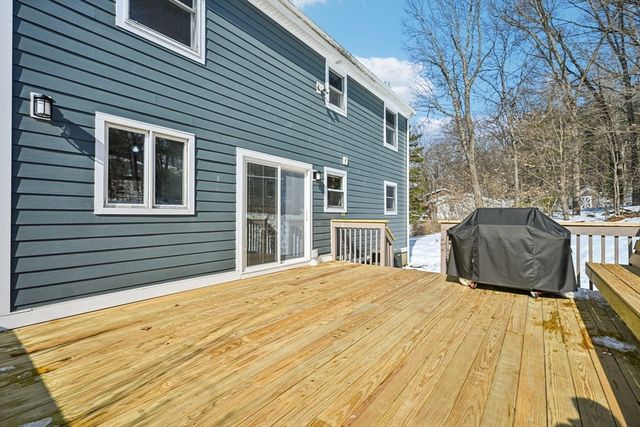 265 Manning St, Hudson, MA 01749