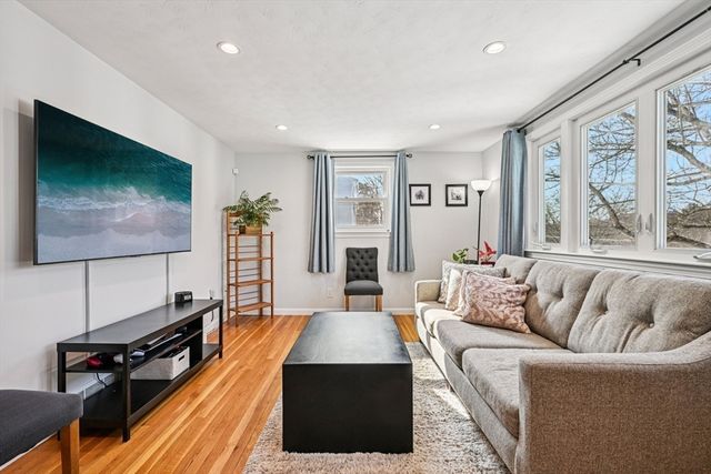 265 Manning St, Hudson, MA 01749