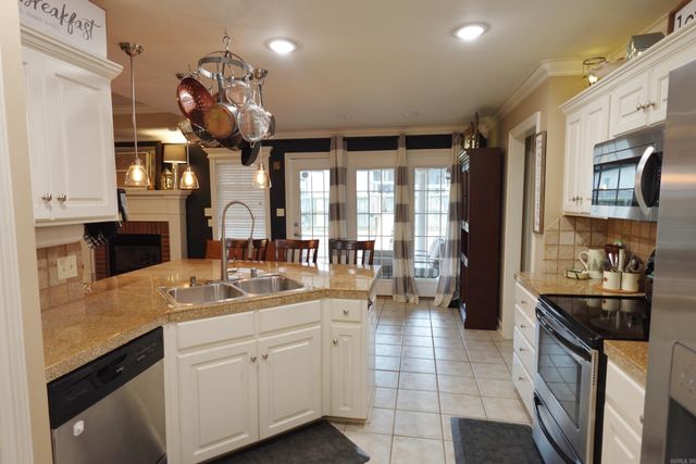 2505 Zoysia Lane, Conway, AR 72034