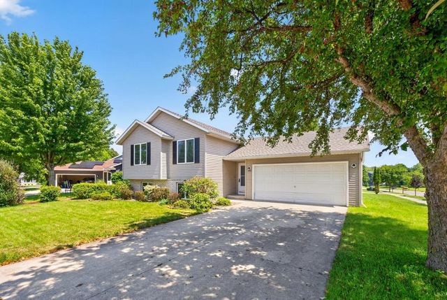 3536 Kelsey Lane SW, Rochester, MN 55902