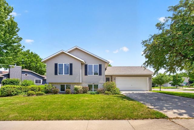 3536 Kelsey Lane SW, Rochester, MN 55902