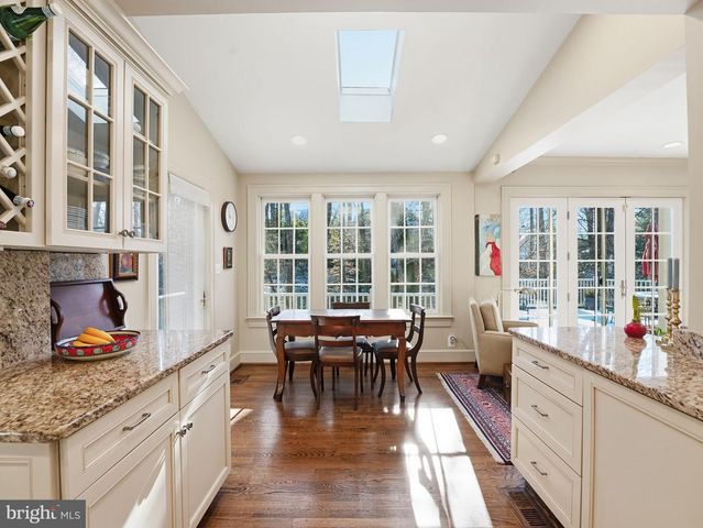 4944 QUEBEC ST NW, Washington, DC 20016