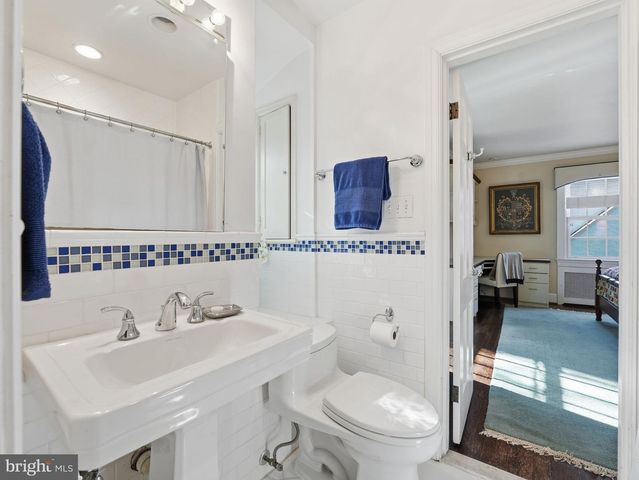 4944 QUEBEC ST NW, Washington, DC 20016