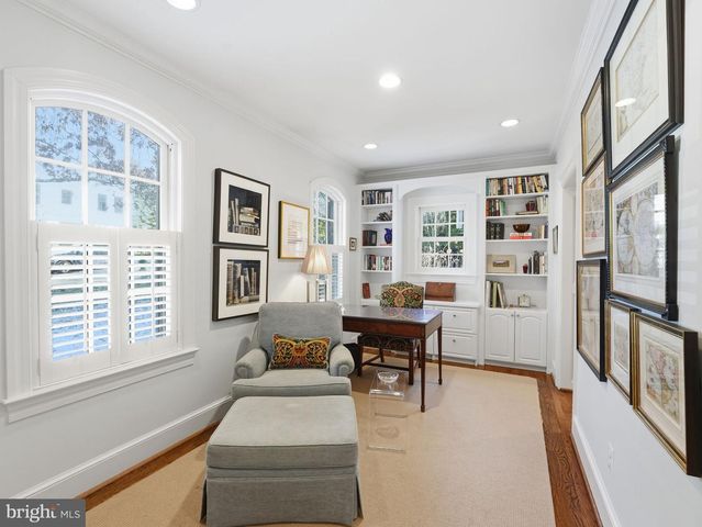 4944 QUEBEC ST NW, Washington, DC 20016