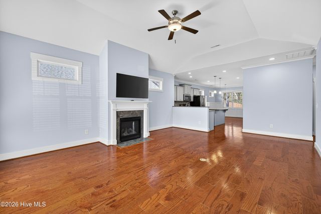 376 Southbend Court NE, Leland, NC 28451