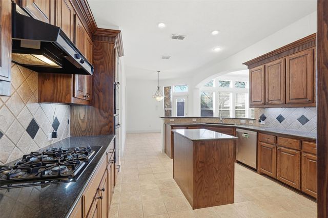 2308 Harrisburg Lane, Plano, TX 75025