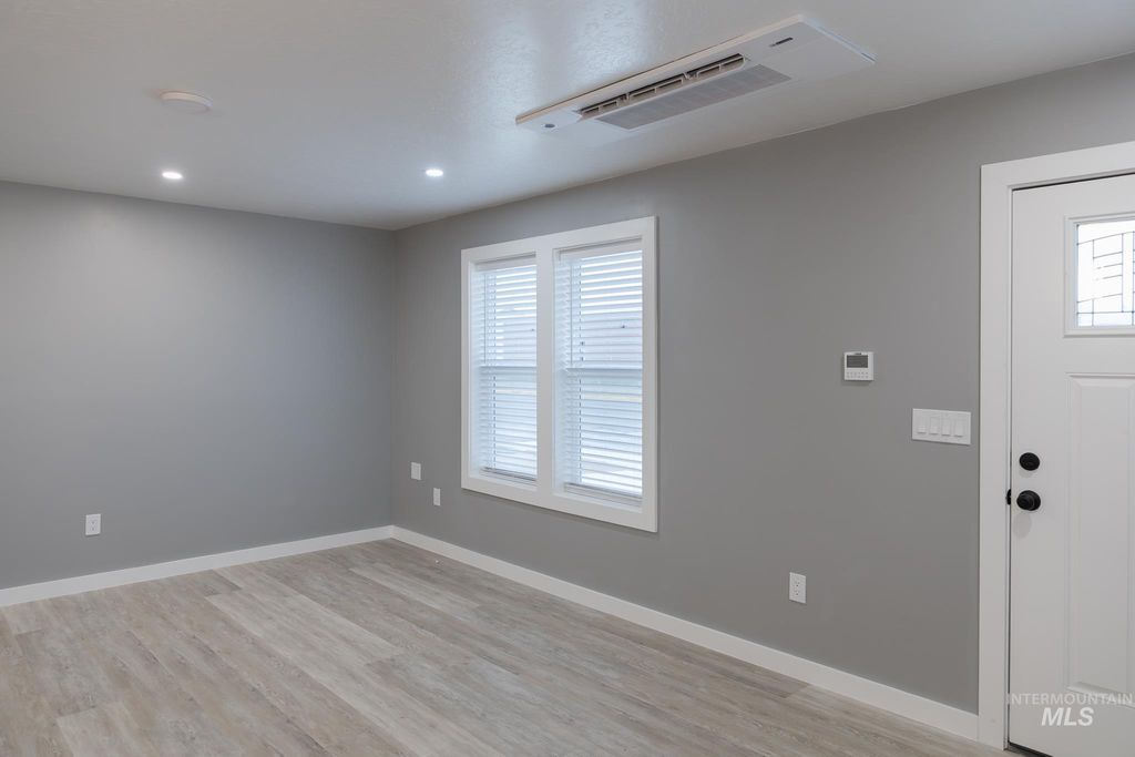 287 SW 6th St #1, Ontario, OR 97914 photo 9