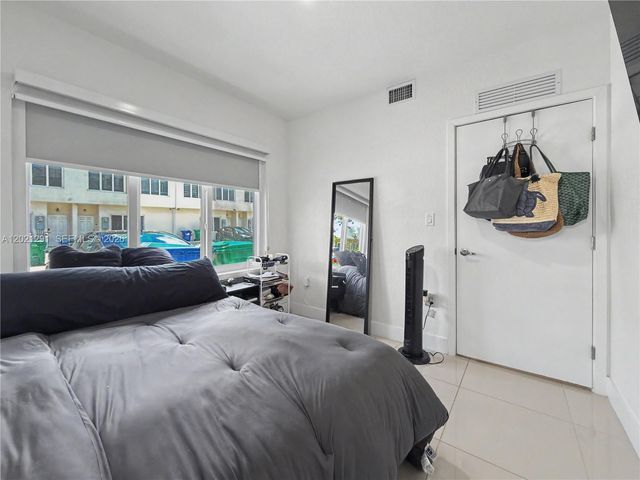 25886 SW 144th Ct, Homestead, FL 33032