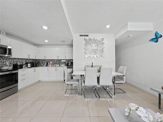 25886 SW 144th Ct, Homestead, FL 33032