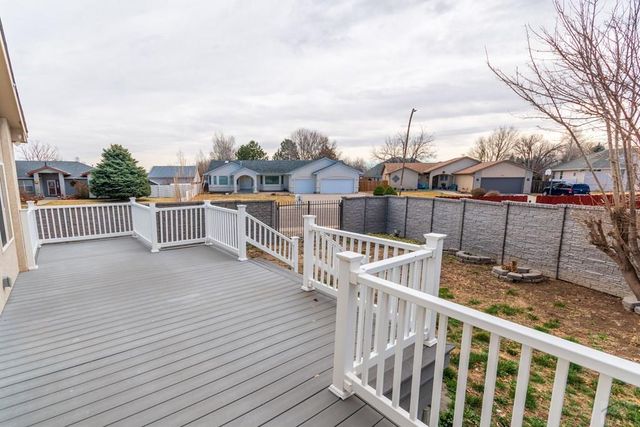 16 Posada Dr, Pueblo, CO 81005