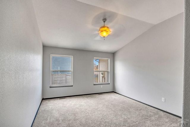 16 Posada Dr, Pueblo, CO 81005