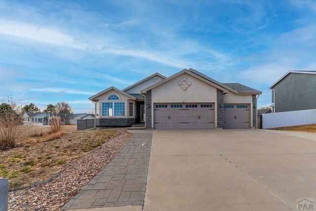 16 Posada Dr, Pueblo, CO 81005