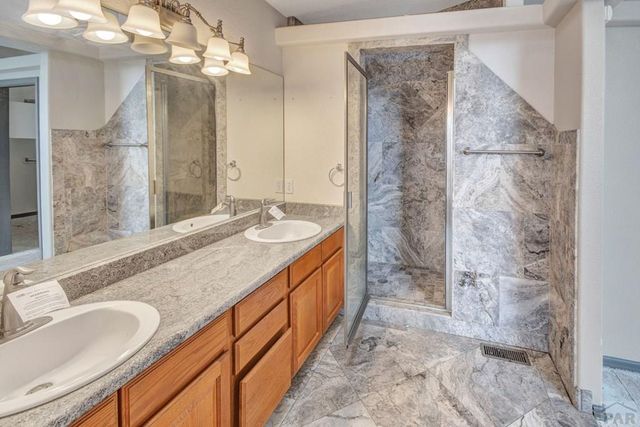 16 Posada Dr, Pueblo, CO 81005