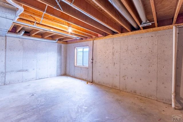 16 Posada Dr, Pueblo, CO 81005