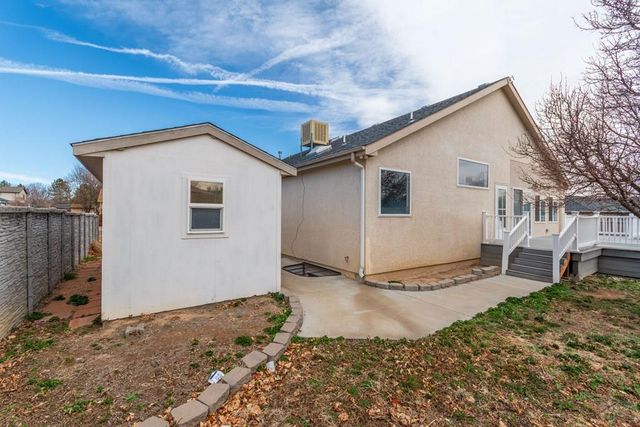 16 Posada Dr, Pueblo, CO 81005