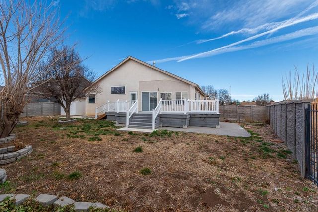 16 Posada Dr, Pueblo, CO 81005