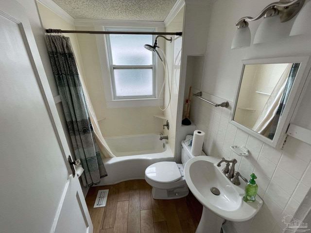 1310 E Strong St, Pensacola, FL 32501