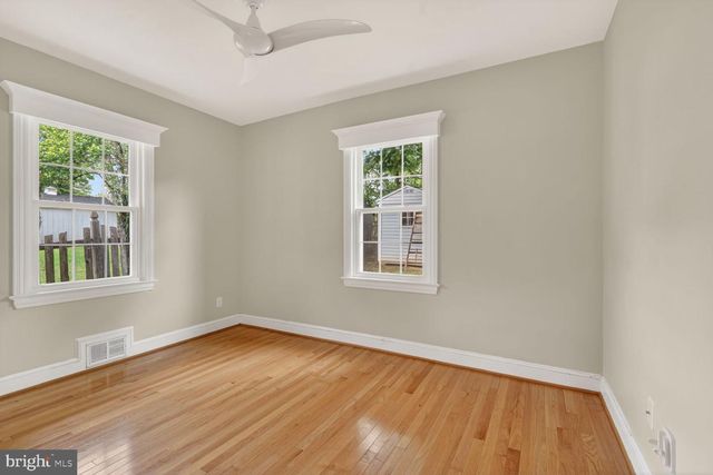 25 WILLIAMS ST, Rockville, MD 20850