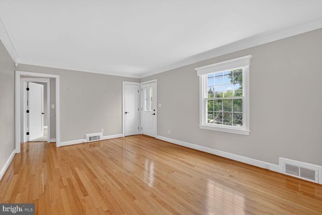 25 WILLIAMS ST, Rockville, MD 20850