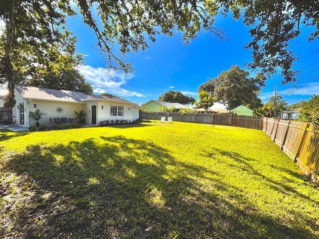 1049 Phelps Street, Sebastian, FL 32958