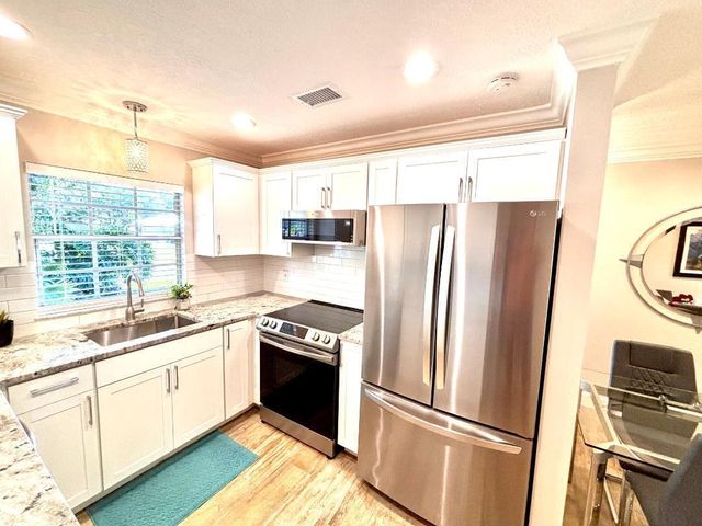 1049 Phelps Street, Sebastian, FL 32958
