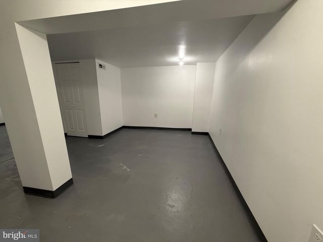 5215 READY AVE, Baltimore, MD 21212