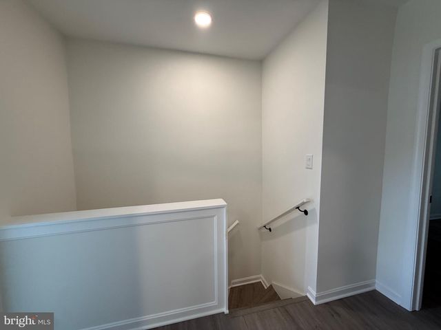 5215 READY AVE, Baltimore, MD 21212