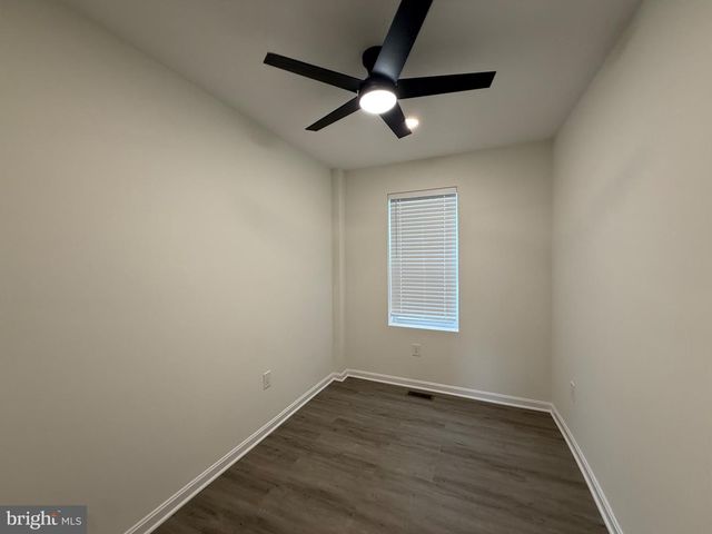 5215 READY AVE, Baltimore, MD 21212